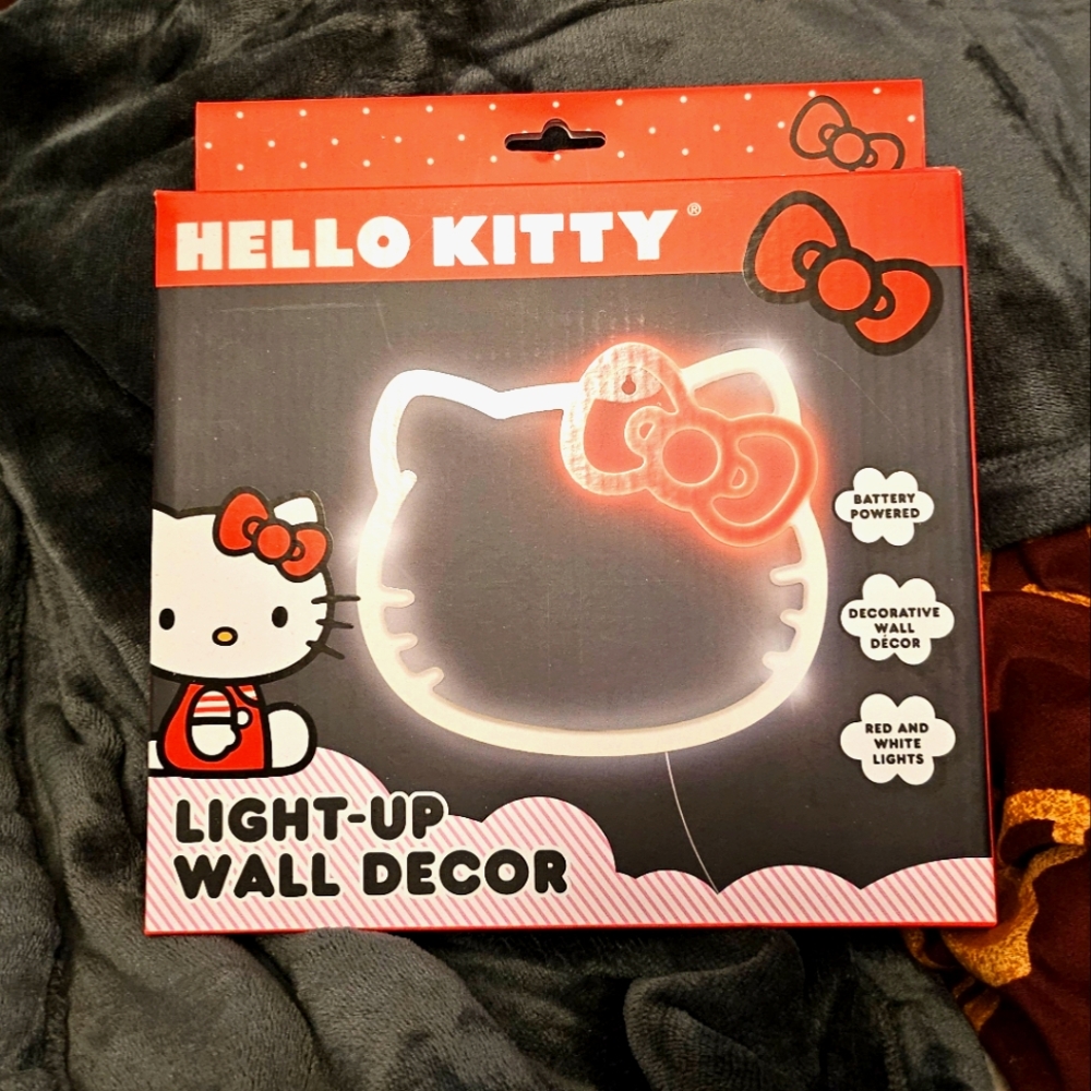 Hello Kitty Light-Up Wall Decor! (Open Box)